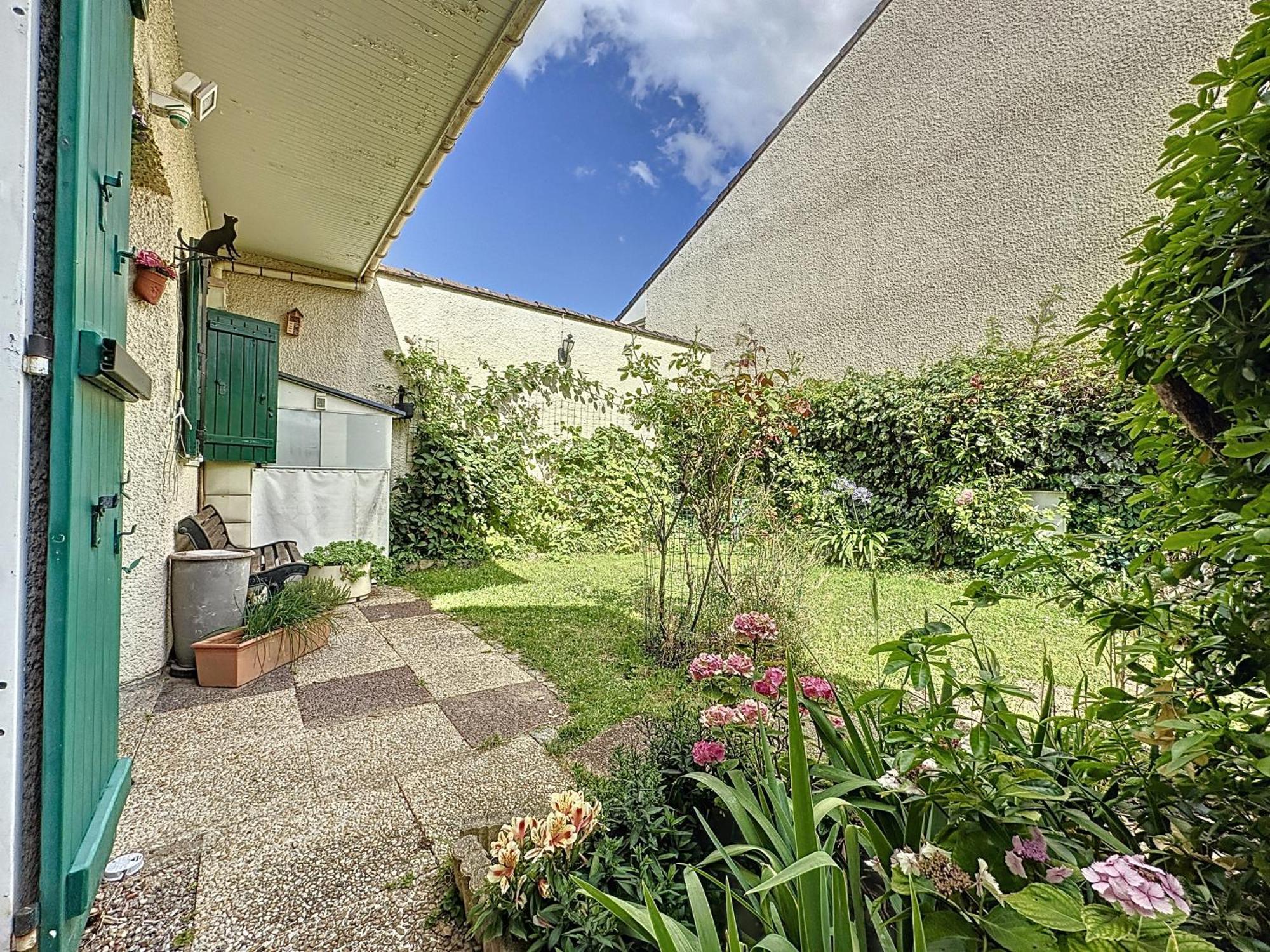 Maison 73M2 Avec Jardin St-Denis Saint-Denis  Exterior photo